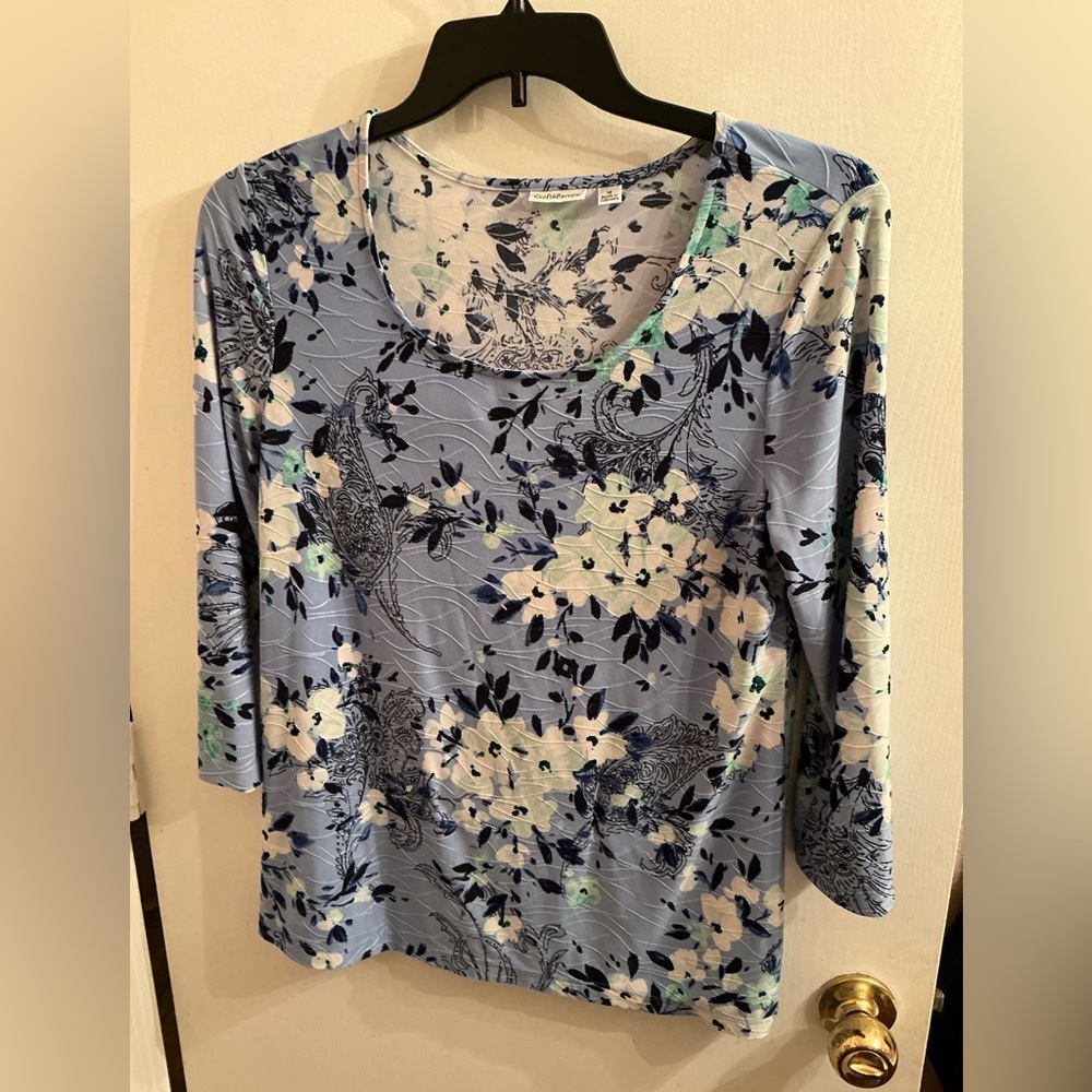 Croft & Barrow Light Blue Floral Blouse